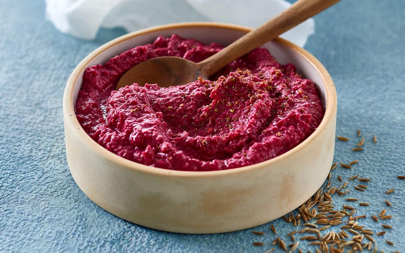 Rødbedehummus