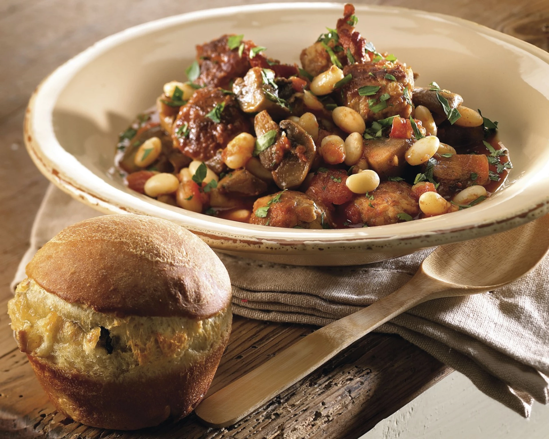 Frikadellen in würziger Tomatensauce - Danish Crown Professional Frikadellen in würziger Tomatensauce - Danish Crown Professional