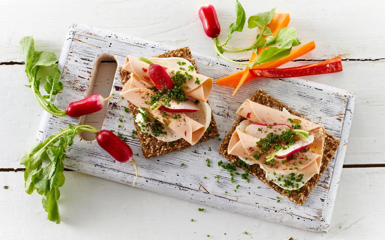 Knækbrød med smøreost og Veggie Pålæg