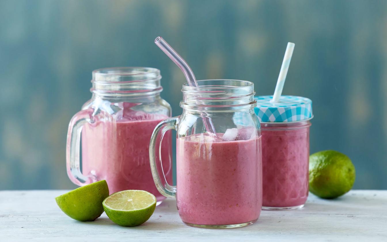 Kickstart - en kold rød hindbærsmoothie